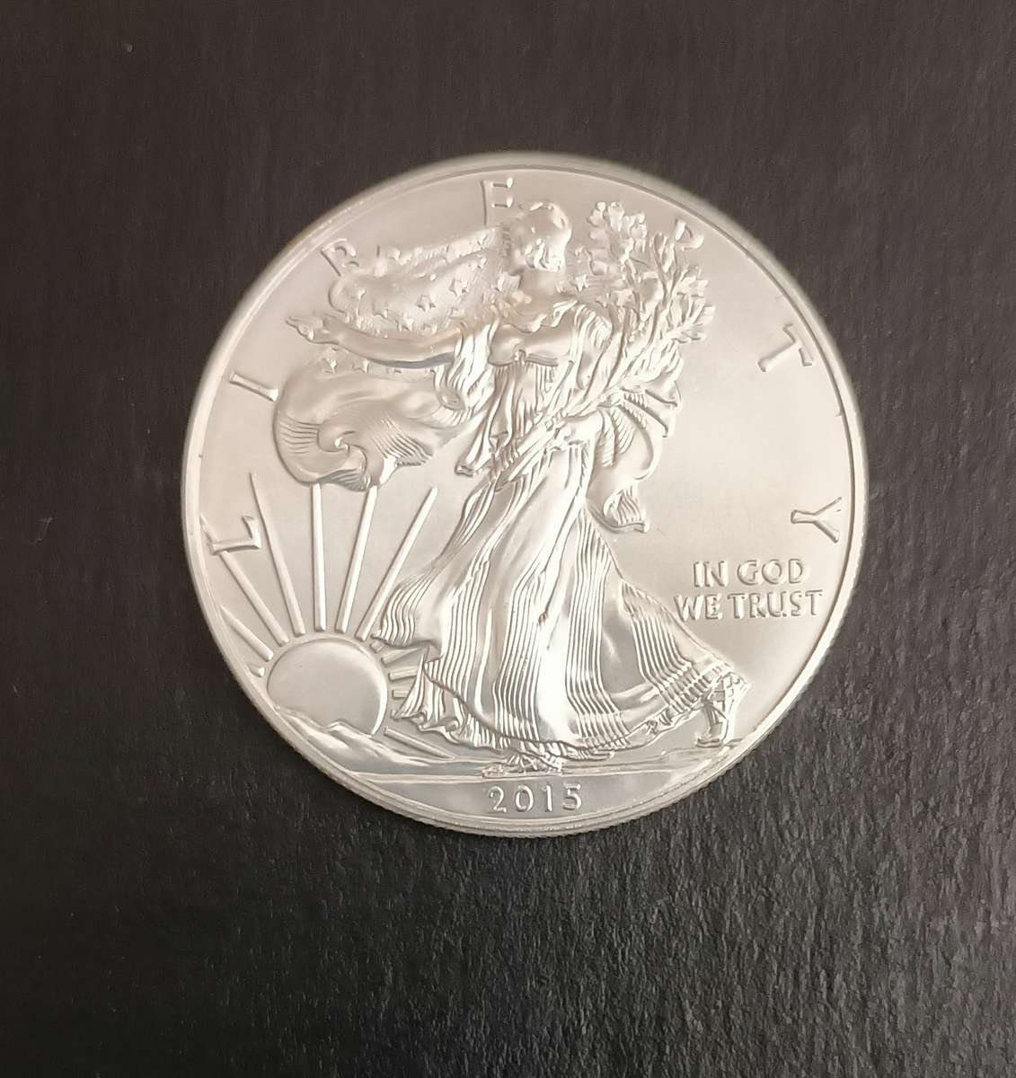 2015 ONE OZ UNITED STATES SILVER EAGLE COIN