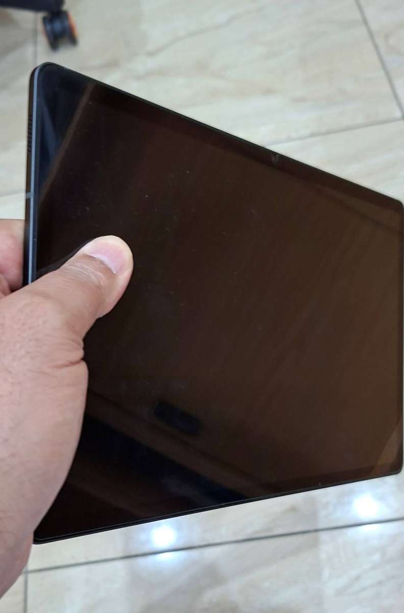 Samsung Galaxy Tab S9 Plus 256GB 5G Dual sim + SD slot + UAG Case