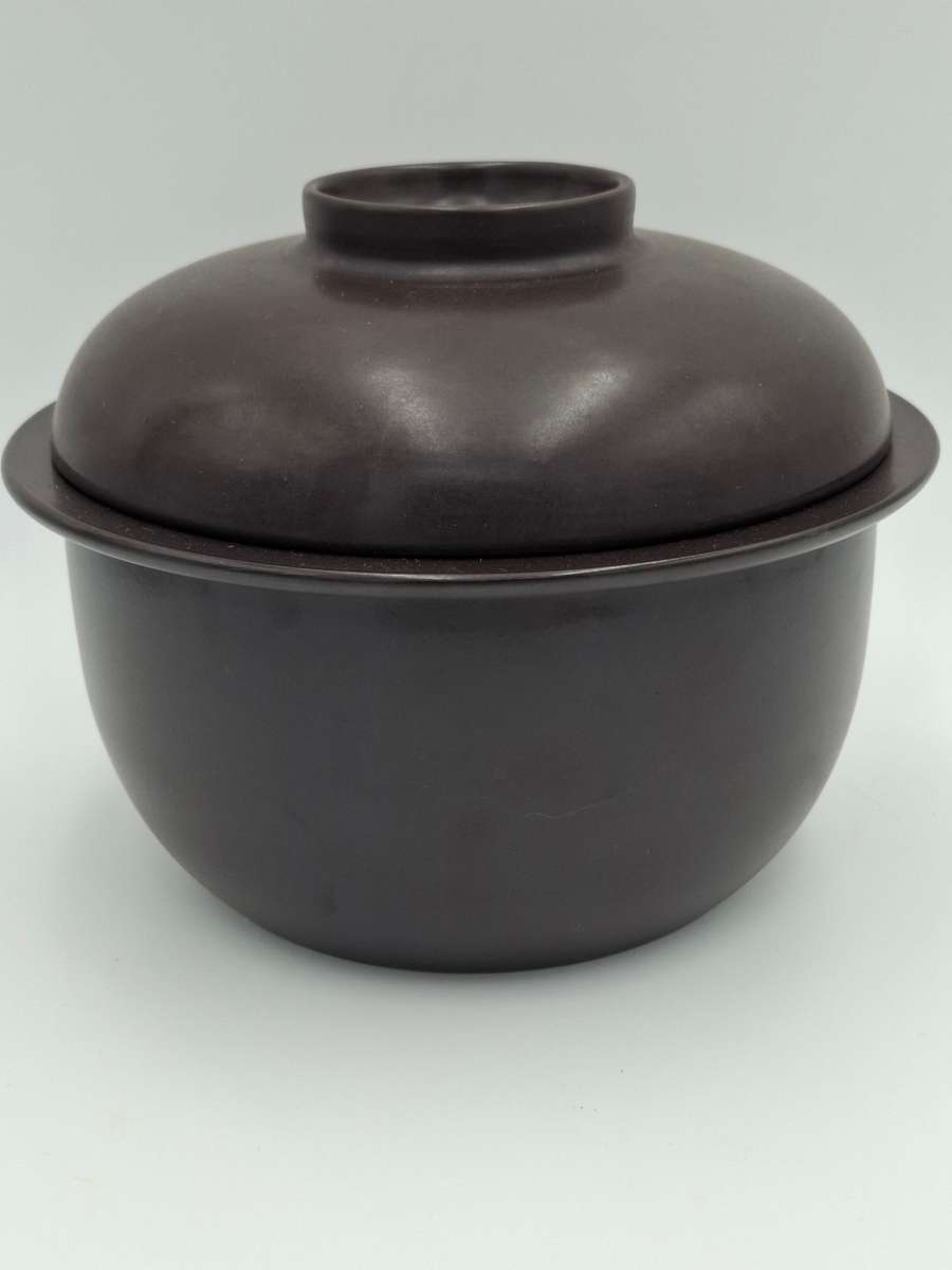 Mid-Century Chocolate Colour Casserole Dish with Lid - great condition - 22cm Diameter