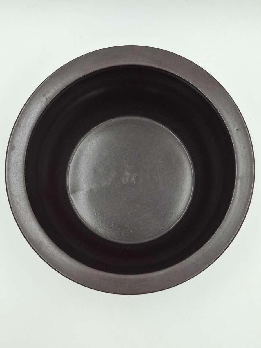 Mid-Century Chocolate Colour Casserole Dish with Lid - great condition - 22cm Diameter