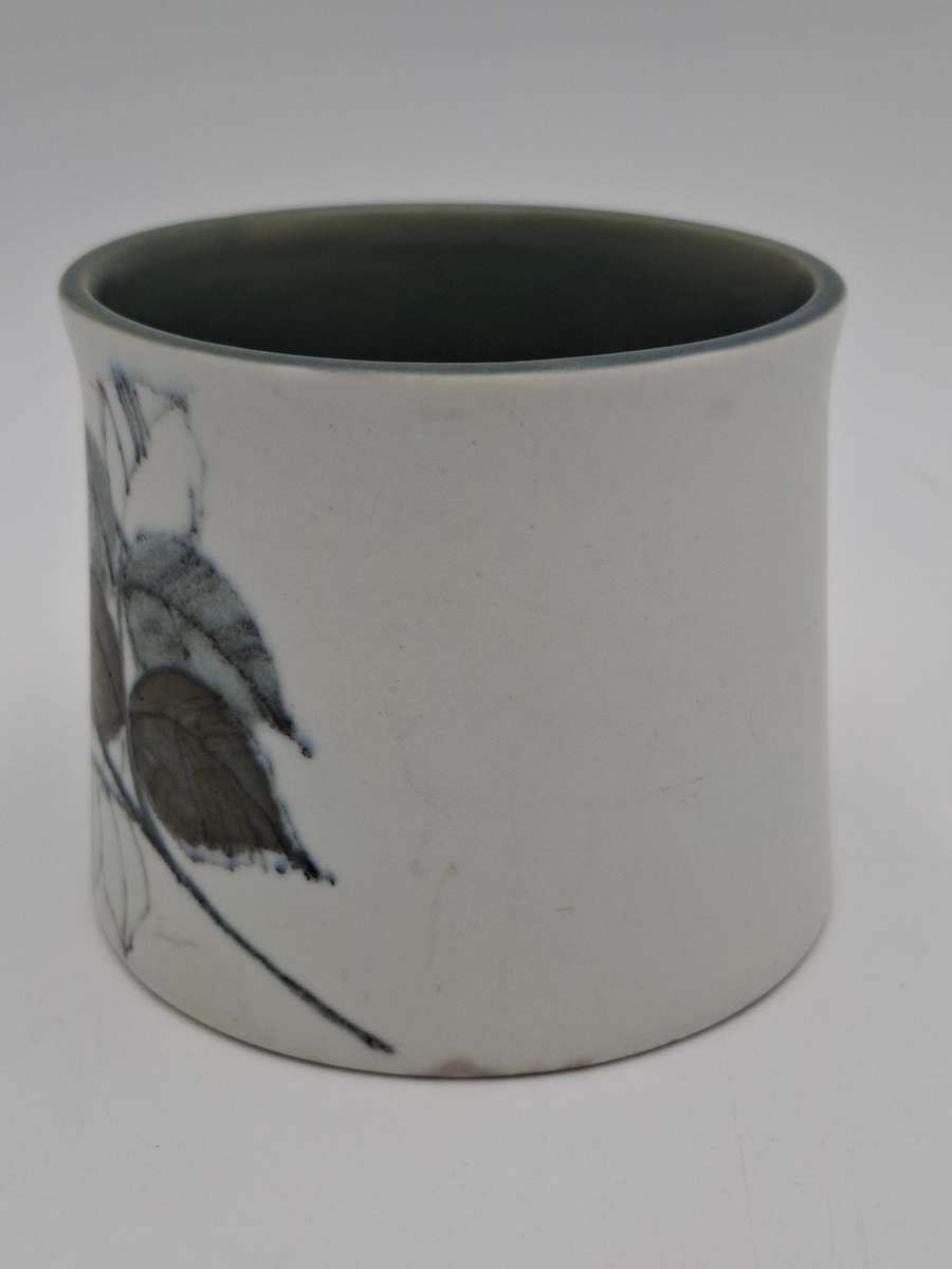 Vintage Arabia HLA Helsinki Flower Design - Small Vase Hand-painted - part of a series