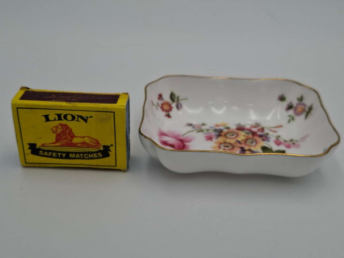 Vintage Royal Crown Derby English Bone China "Derby Posies" Small Dish with Gold Trim