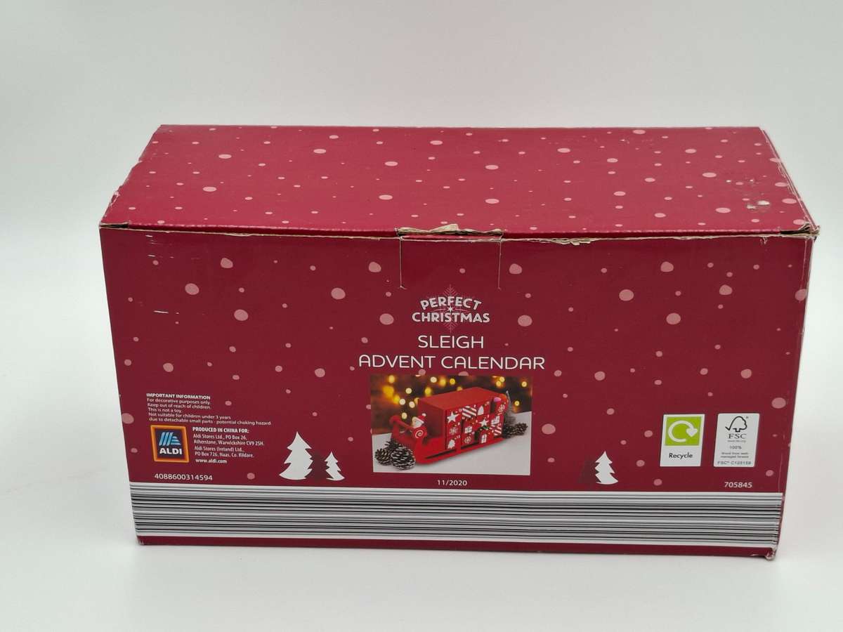 Advent Calendar Wooden Sleigh - A Perfect Christmas in Red -NEW in original packaging