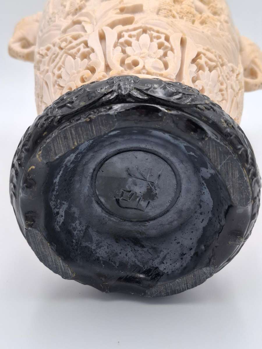 Artist Le Ron Stonelite Vintage Sculpture - Shepherd with Bagpipes and lamb