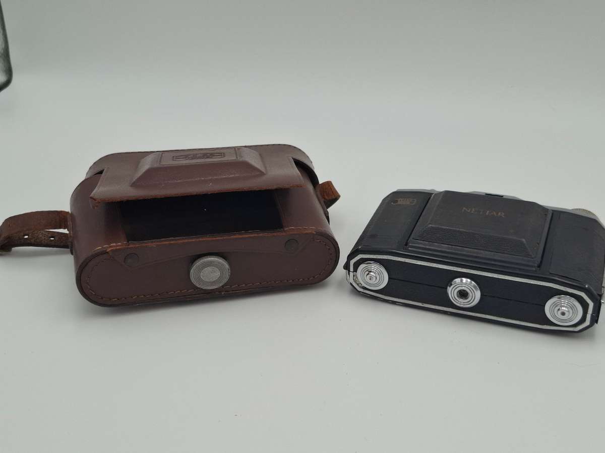 Vintage 1950's Zeiss Ikon Nettar 6x6 Folder Camera in the authentic Leather Case