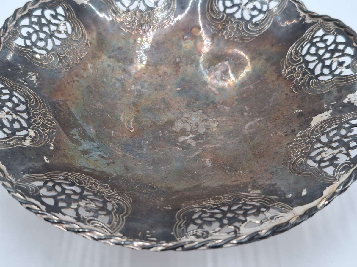 Vintage Filigree SP Bowl  with Round Ball Feet