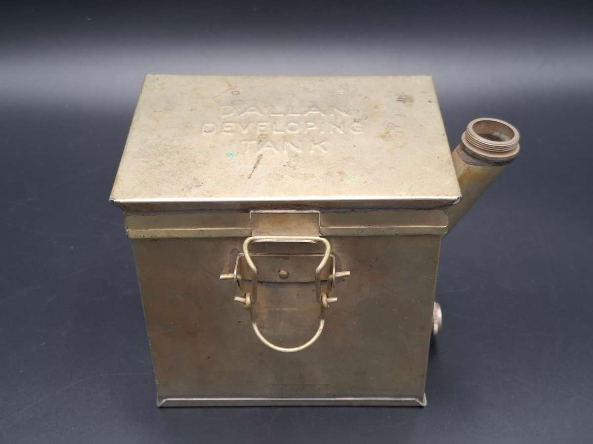 Dallan Developing Tank - used for developing film in a darkroom setting - Collectable