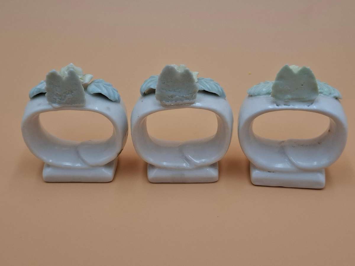 9x Vintage Floral Porcelain Napkin Rings - Floral Design - Blue Pink Yellow