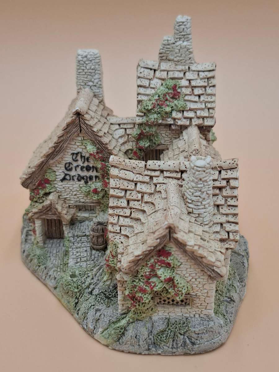 Vintage Miniature "Green Dragon Pub" by David Winter - Made & Hand Painted in UK - A Collectable
