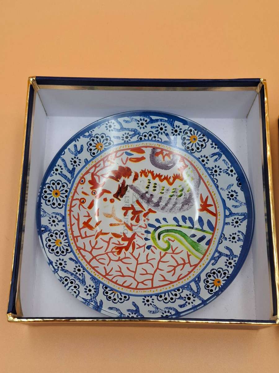 Set of French Le Jardin Fragonard Perfumed Soap with Soap dish - In original packaging