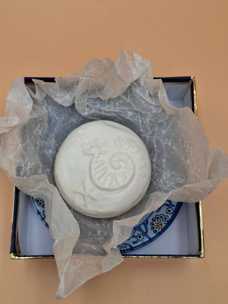 Set of French Le Jardin Fragonard Perfumed Soap with Soap dish - In original packaging