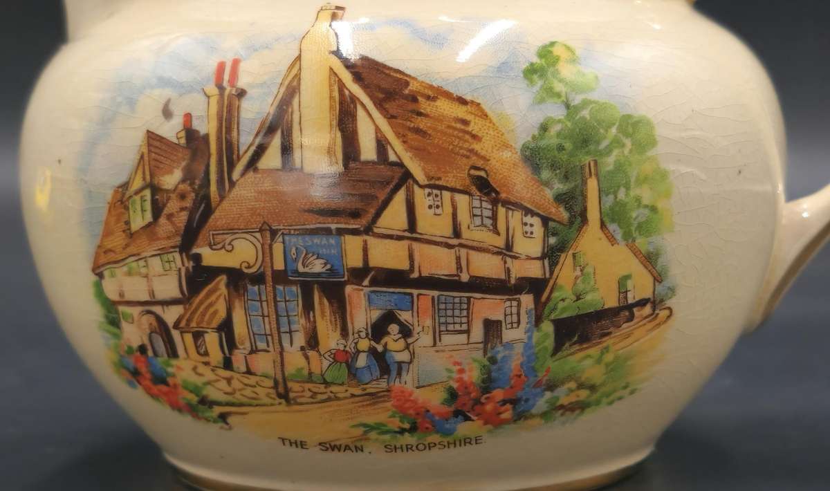 Vintage Arthur Wood "Ye Olde English Inns" Milk Jug - 11cm H - Great Condition