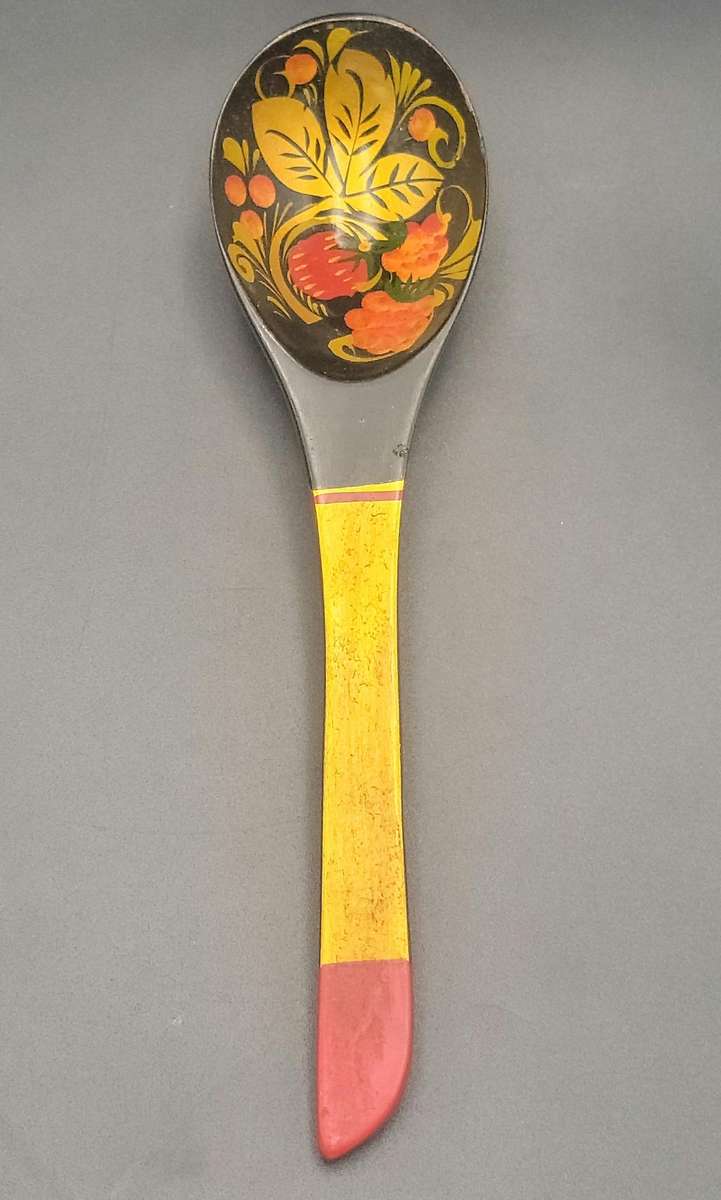 Vintage Russian Folk Art Khokhloma Hand painted Wooden Bowl and Spoon Set - 9 piece