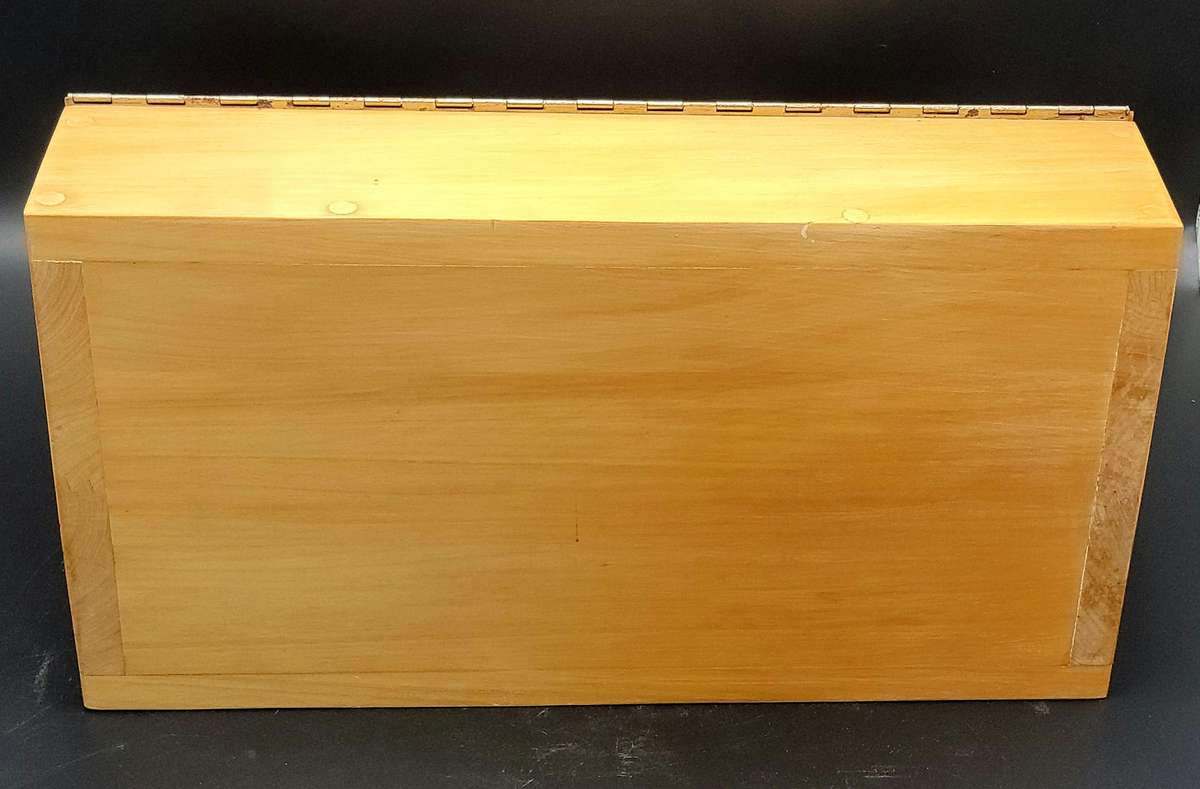 Vintage Solid Yellowwood or Paumarfin Bread bin - excellent condition