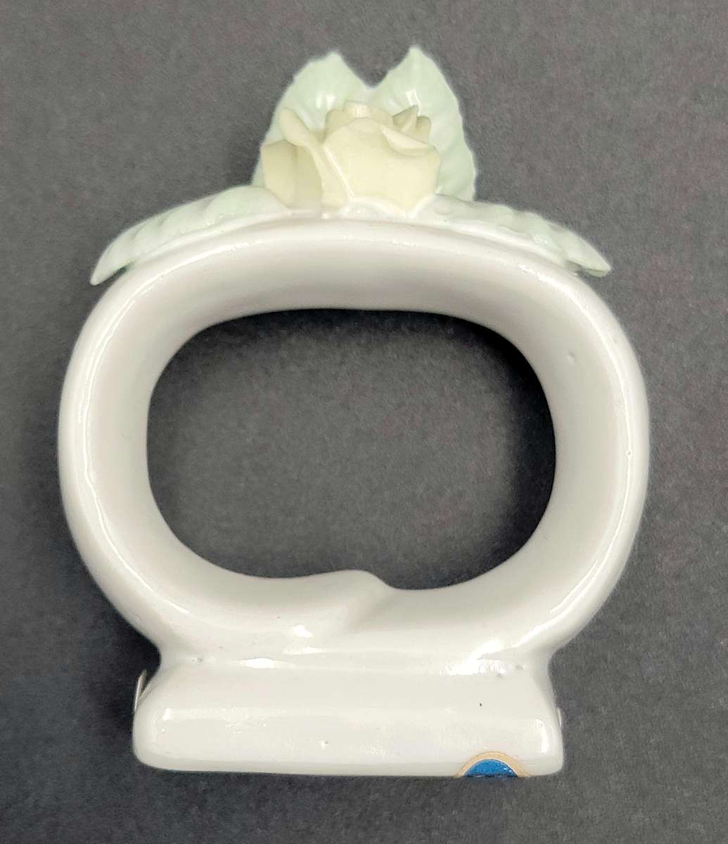 9x Vintage Floral Porcelain Napkin Rings - Floral Design - Blue Pink Yellow