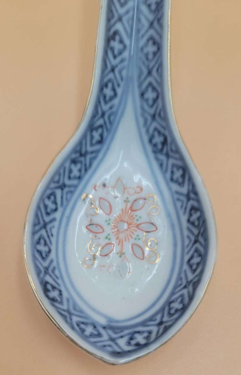 Antique Pair of Blue & White Porcelain Chinese Rice/Soup Spoons