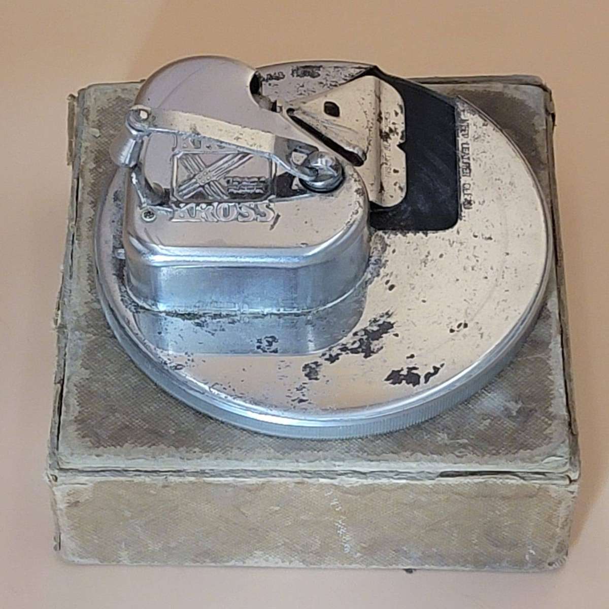 Antique Kriss Kross Stropper Razor Blade Sharpener - Collector's Item