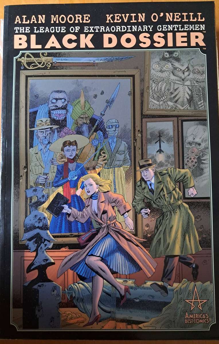 Graphic Novel - Alan Moore's A League of Extraordinary Gentlemen
