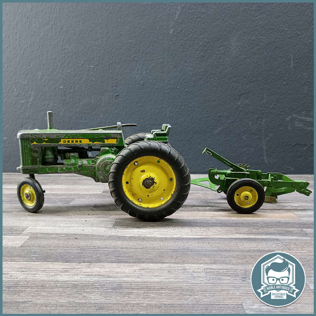 Large Vintage Metal Scale 1:16 John Deere 60 Tractor and Plow!!!