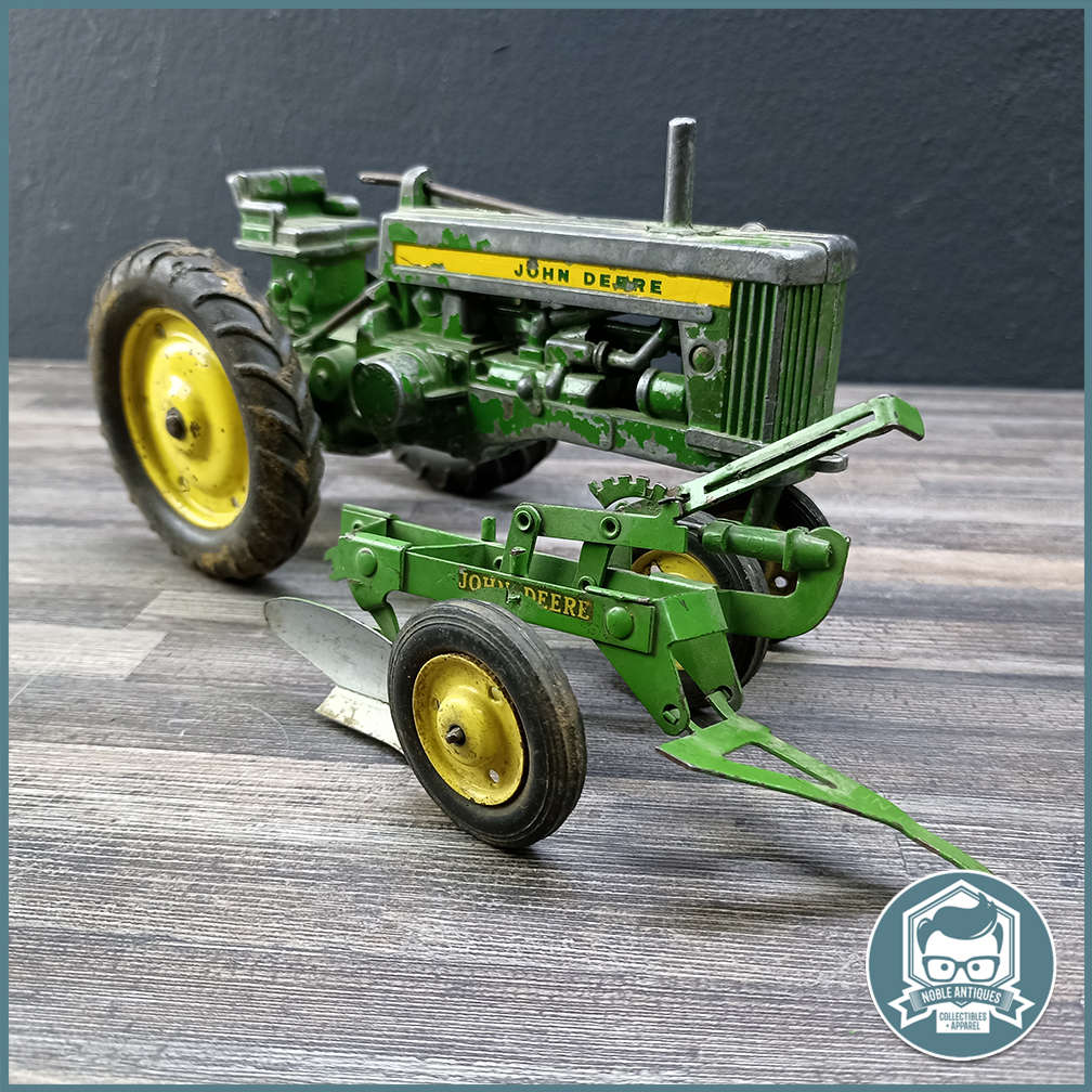 Large Vintage Metal Scale 1:16 John Deere 60 Tractor and Plow!!!
