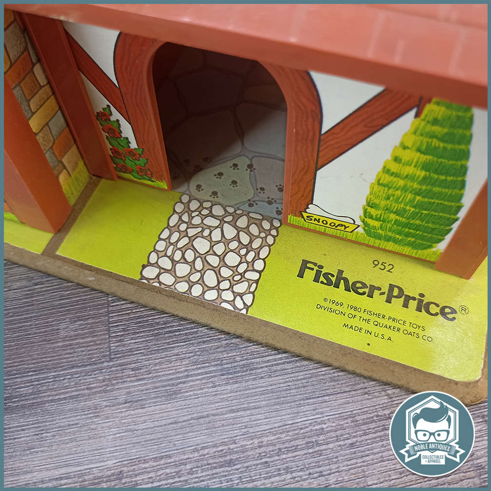 Vintage 1980's Original Box Fisher Price Family Home with Accessories!!!