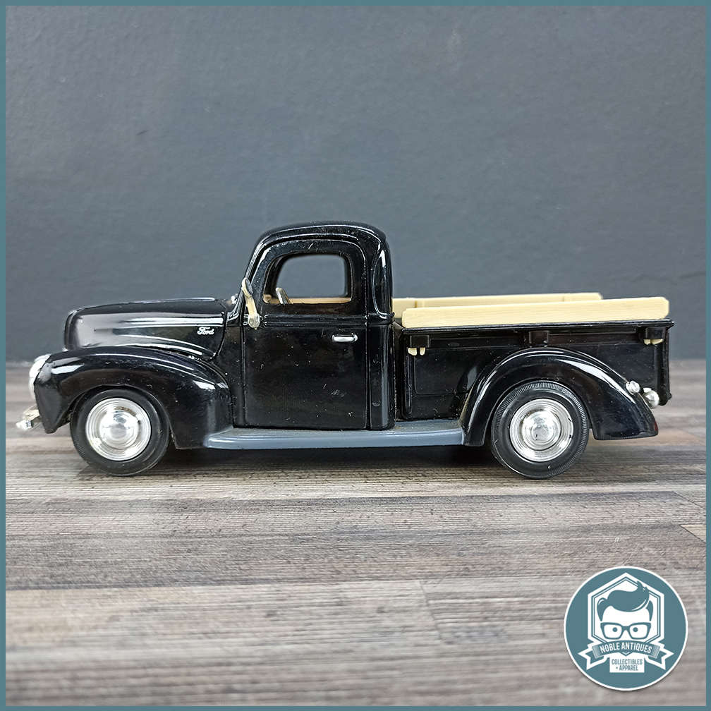 Die Cast 1940 Ford Pickup Black 1/24 Scale 1:24!!!