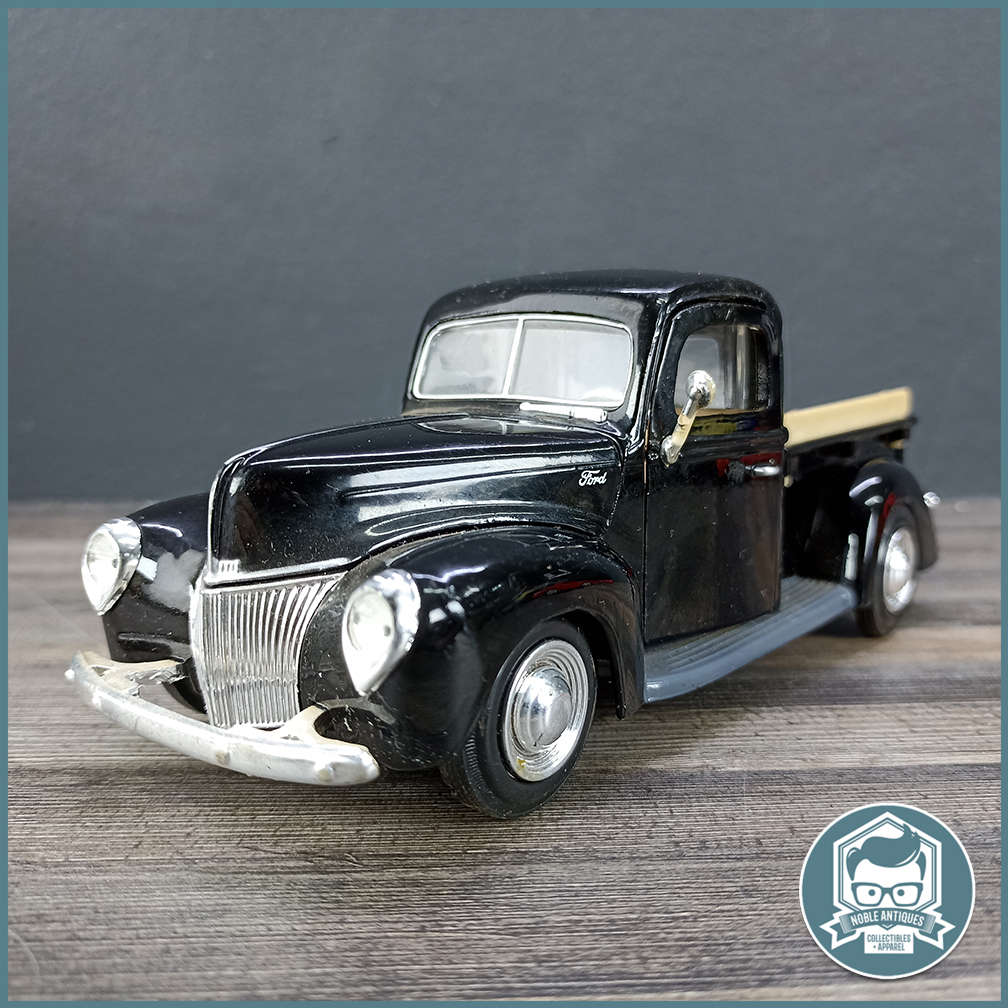 Die Cast 1940 Ford Pickup Black 1/24 Scale 1:24!!!