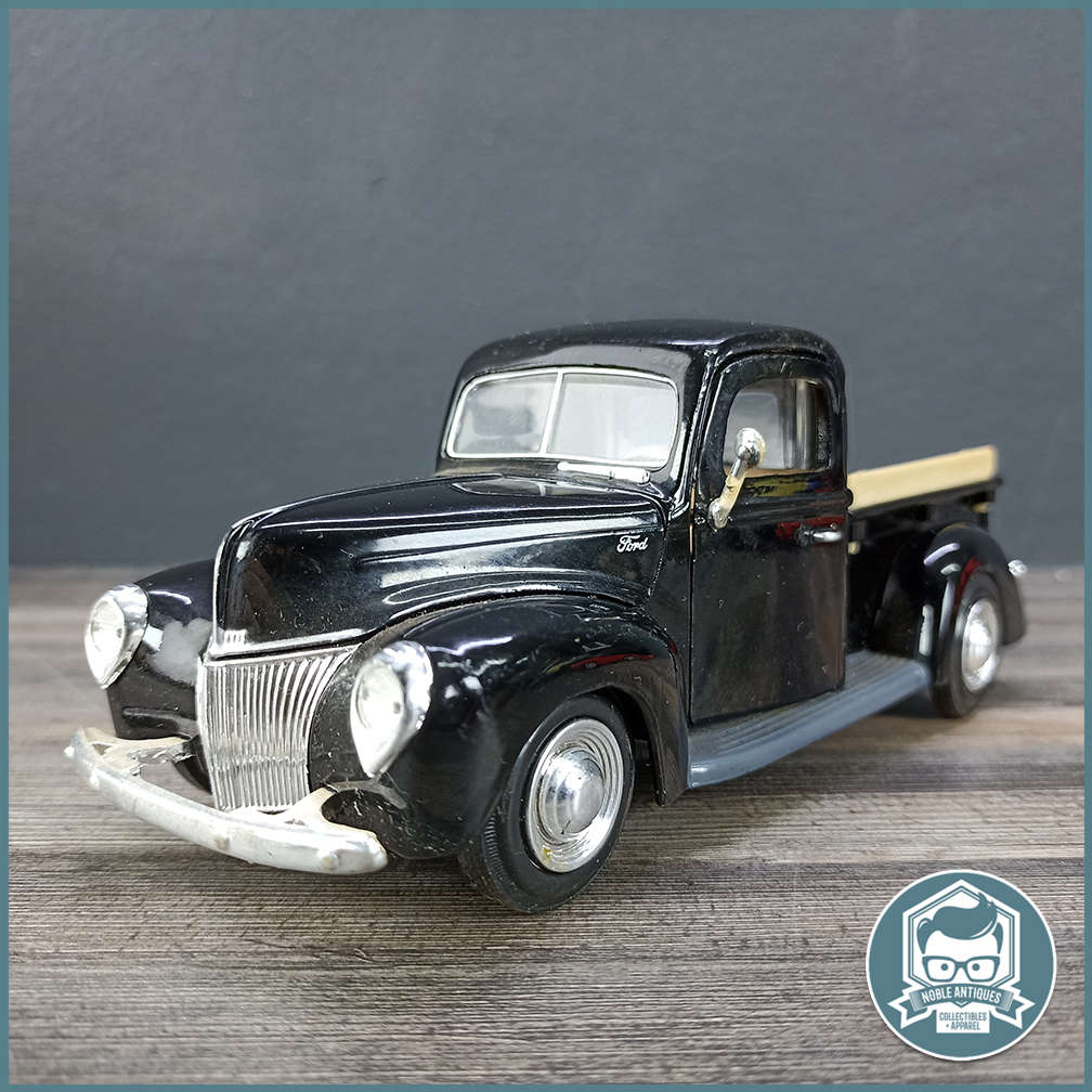 Die Cast 1940 Ford Pickup Black 1/24 Scale 1:24!!!