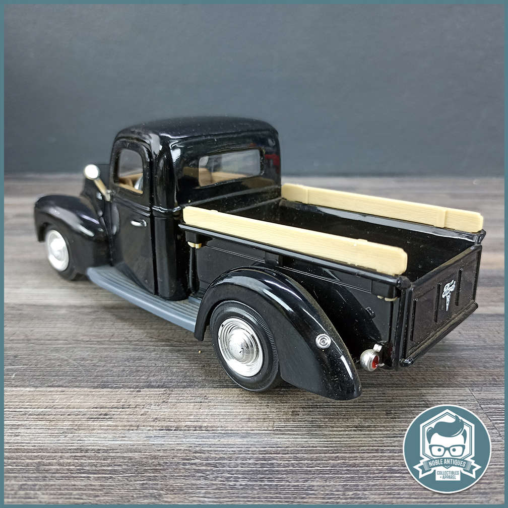 Die Cast 1940 Ford Pickup Black 1/24 Scale 1:24!!!