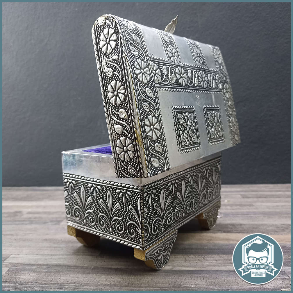 Middle Eastern Silver Elephant Jewelry Box With Velvet Lining!!!