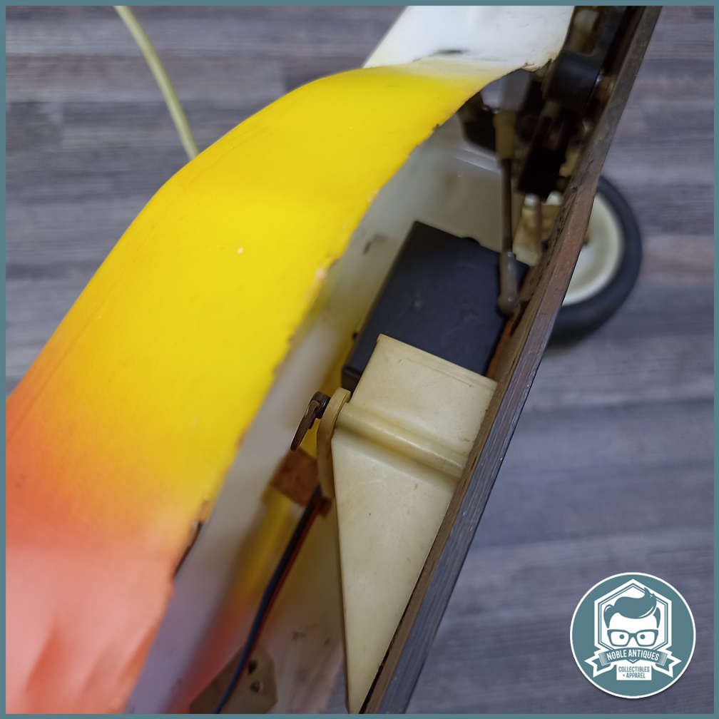 LARGE RC Racing Car as per Pictures - Scale 1:12 !!!