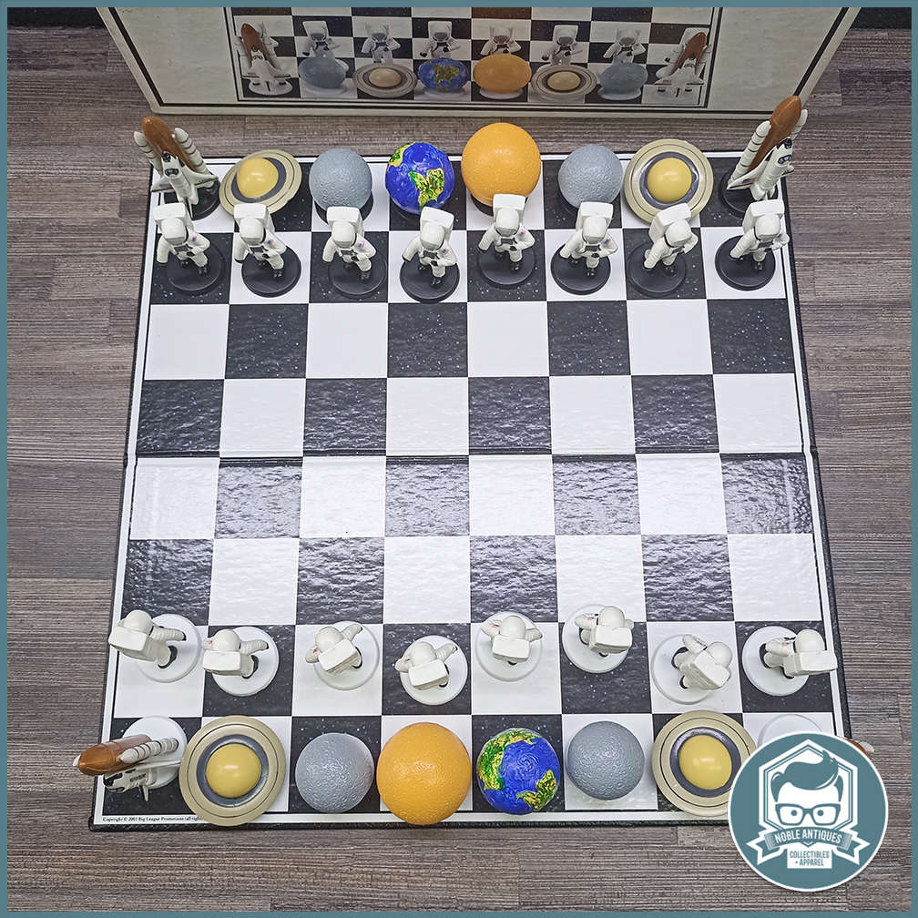 Original Boxed Complete Vintage Space Chess Game by Big League Promotions 2002!!!