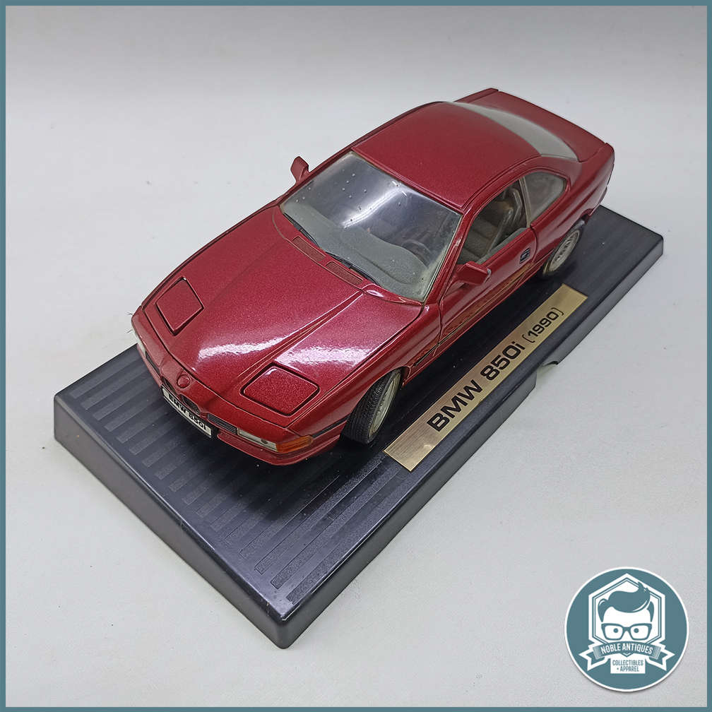 Highly Detailed Scale 1:18 Die Cast Metal 1990 BMW 850i!!!
