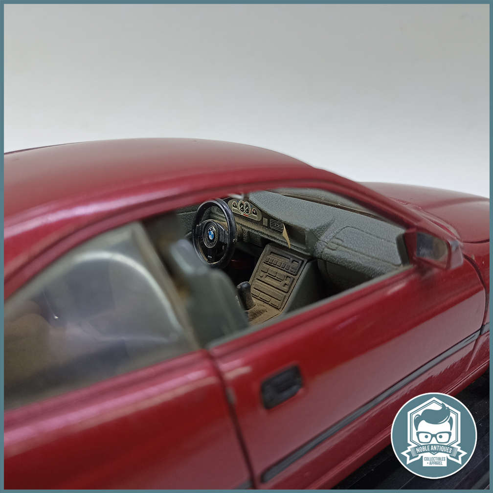 Highly Detailed Scale 1:18 Die Cast Metal 1990 BMW 850i!!!