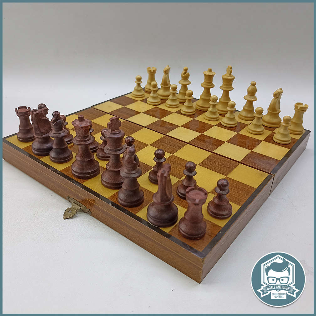 Complete Folding Wood Chess Board with Pieces!!!