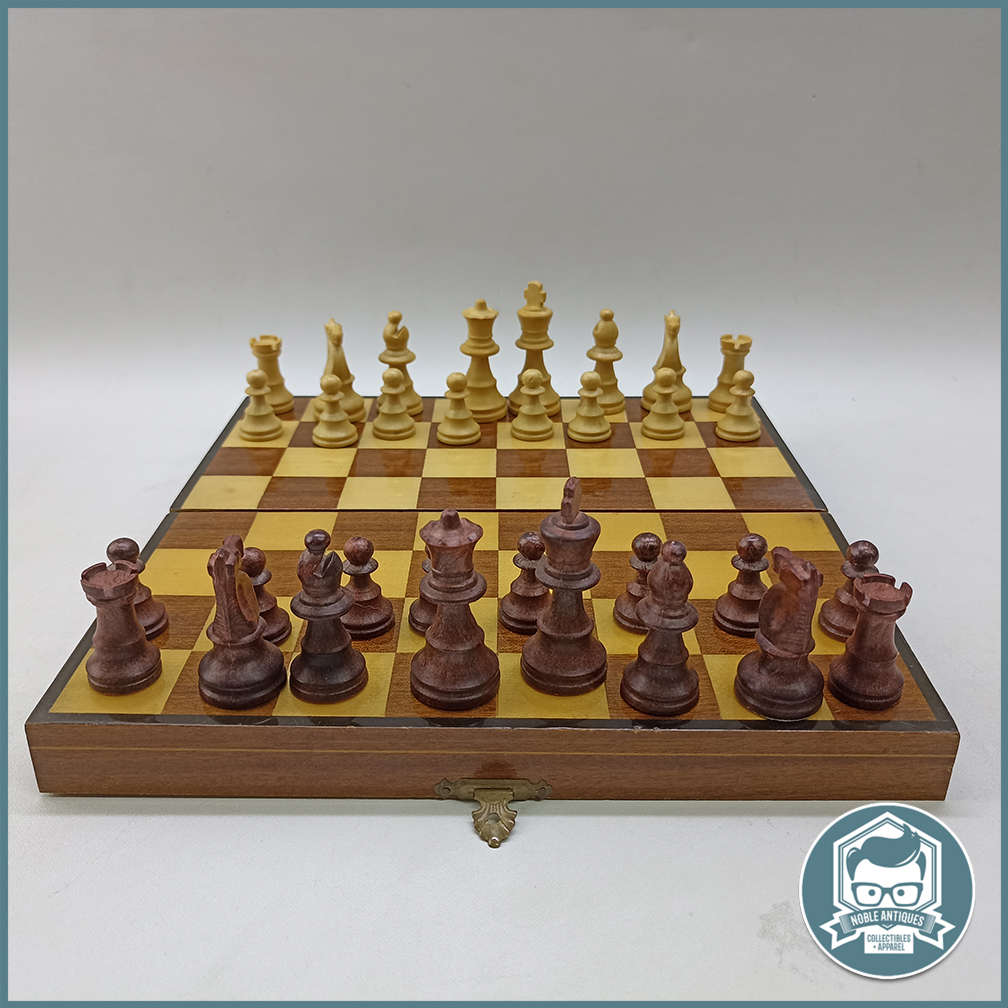 Complete Folding Wood Chess Board with Pieces!!!