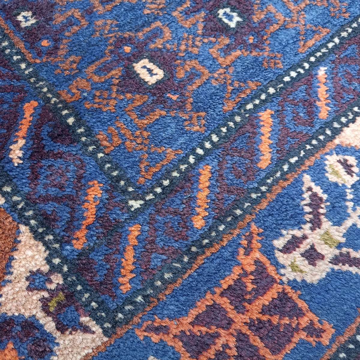 Hand Knotted Afghan/Persian woolen carpet 140cm x 100cm