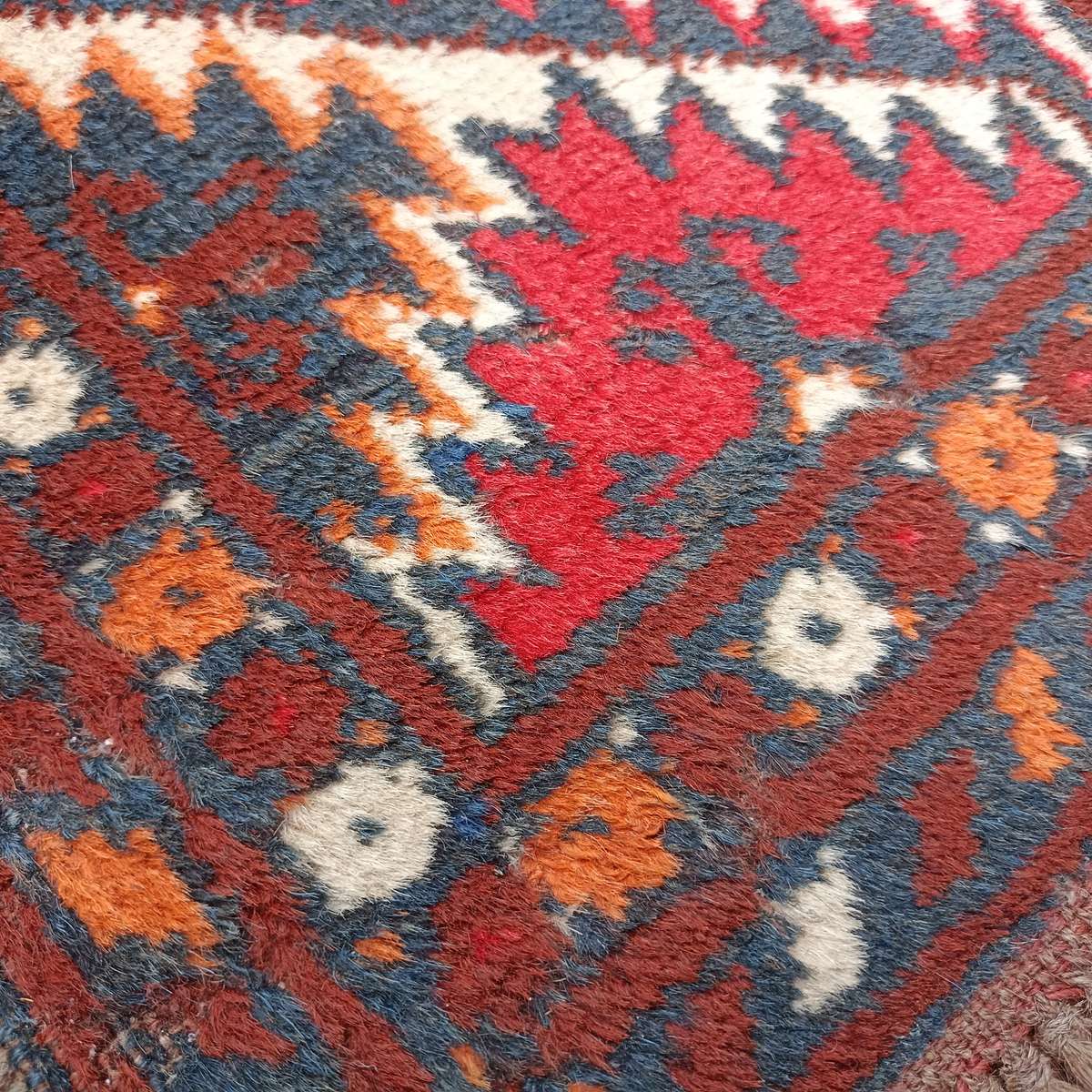Hand Knotted Afghan Woolen Carpet 140cm x 100cm!!!
