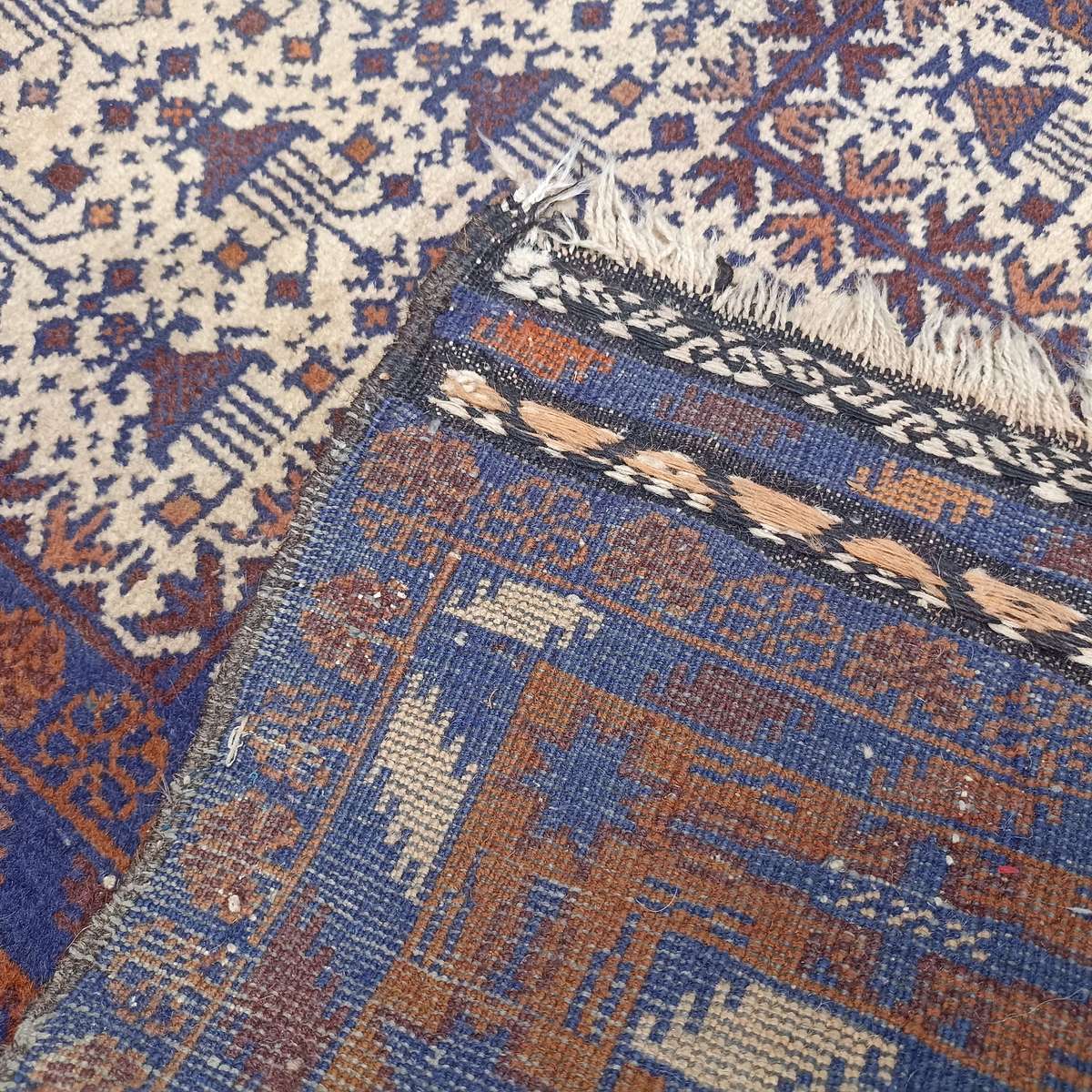 Hand knotted Afghan/Persian woolen carpet 120cm x 60cm