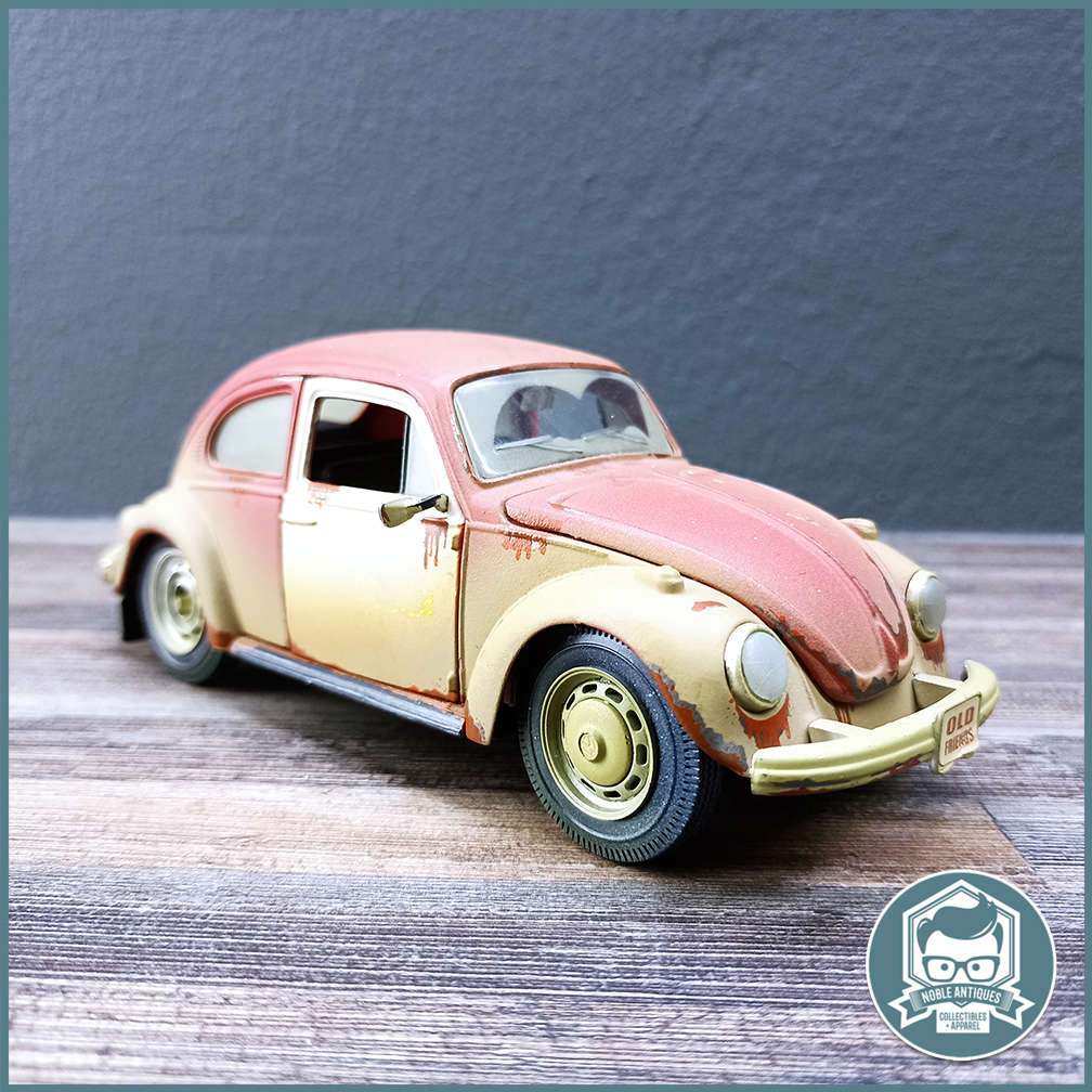 Maisto 1:24 Old Friends Volkswagen Beetle Model