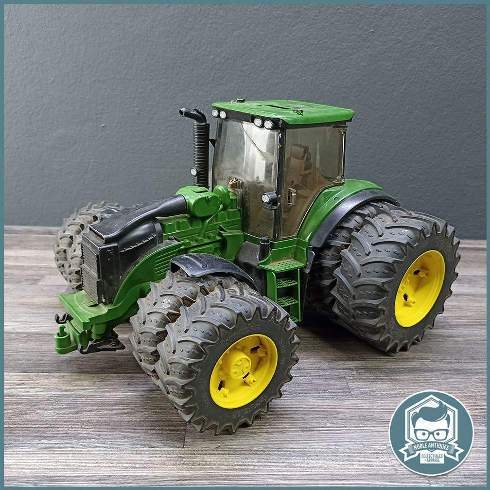 Bruder John Deere tractor with twin tyres