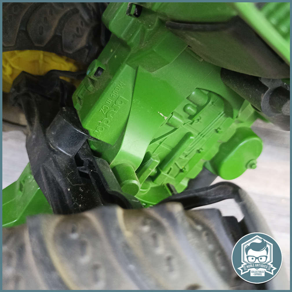 Bruder John Deere tractor with twin tyres