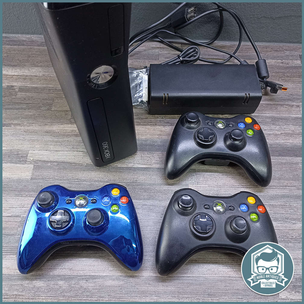 Original X Box 360 Console and Extras - Fantastic Condition!!!