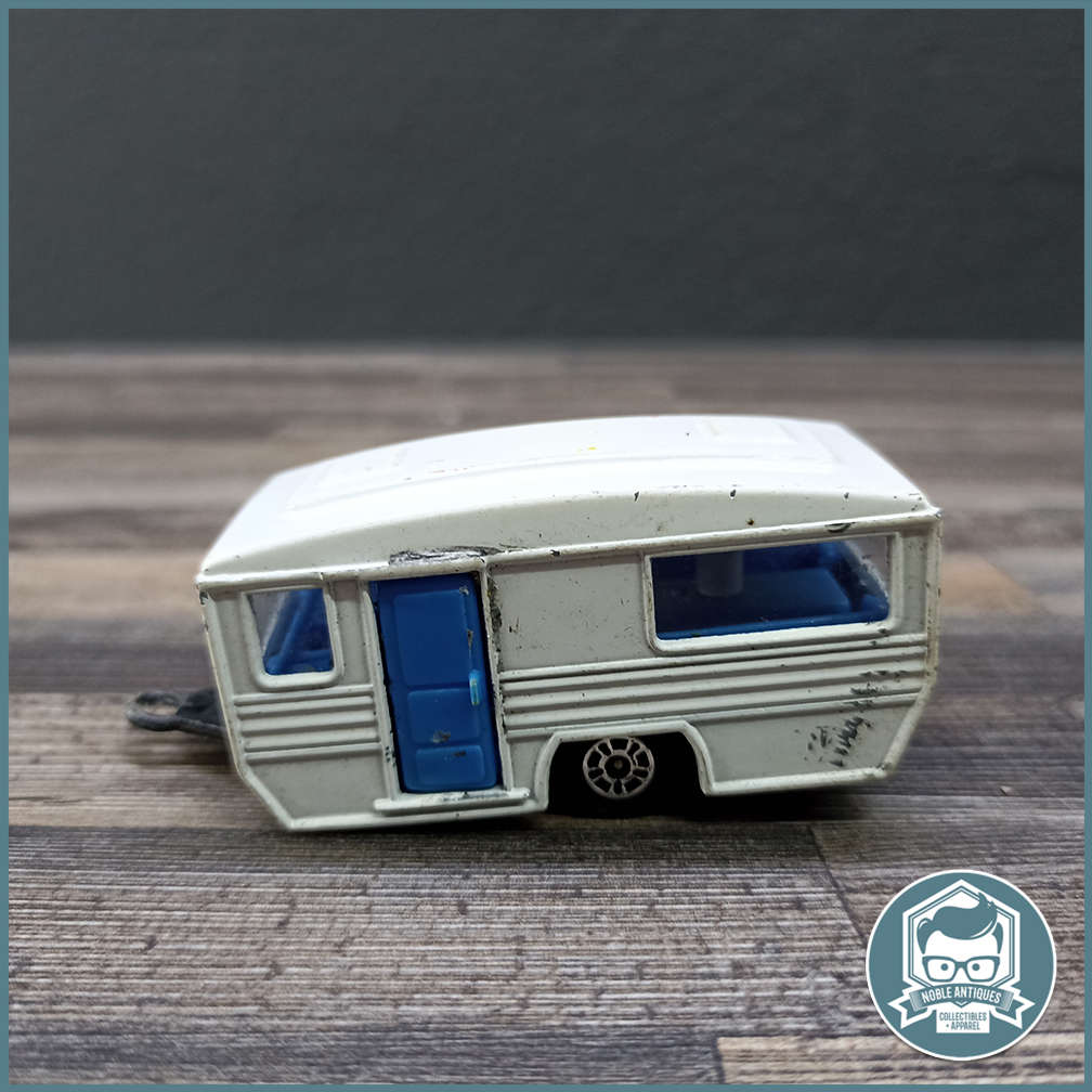 Vintage Corgi Caravan 1:64