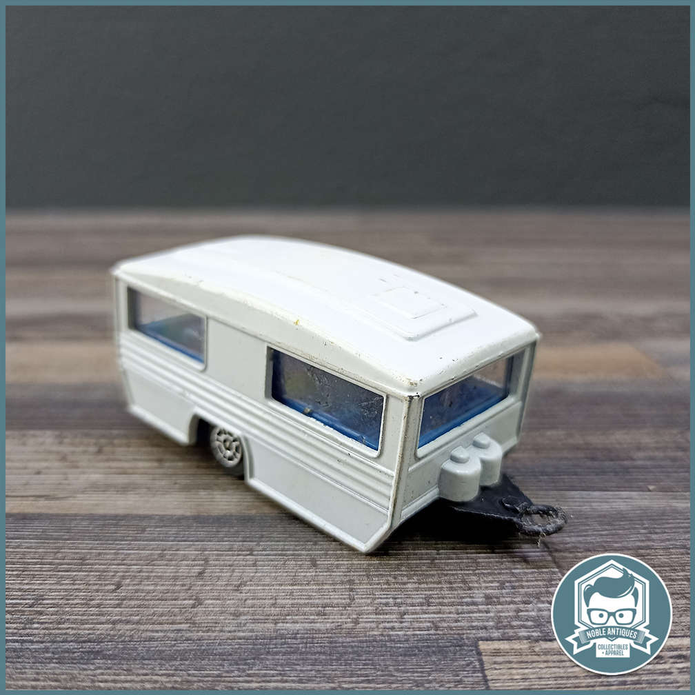 Vintage Corgi Caravan 1:64