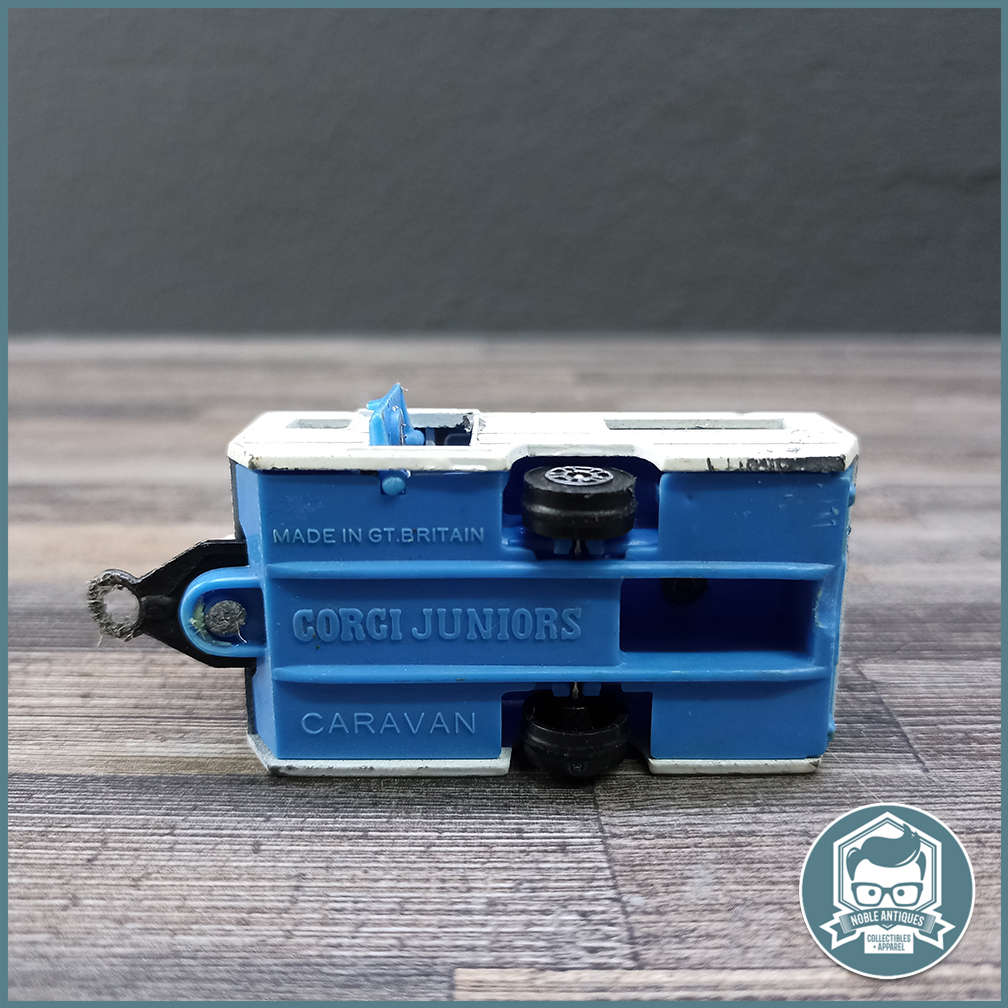 Vintage Corgi Caravan 1:64