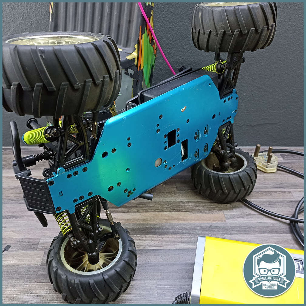 Large Metal Base 1:10 Scale Nitro RC Monster Truck, NOT TESTED