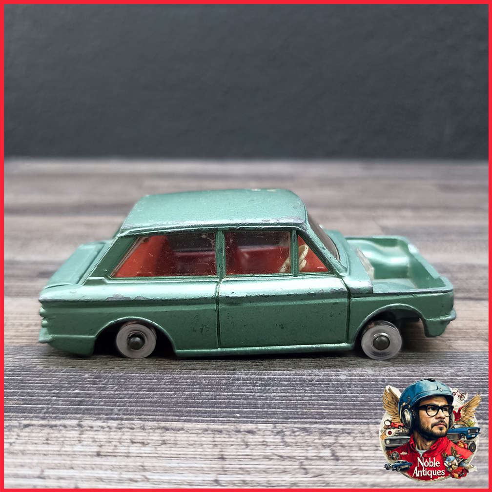 Dinky Toys 138 Hilman IMP Saloon