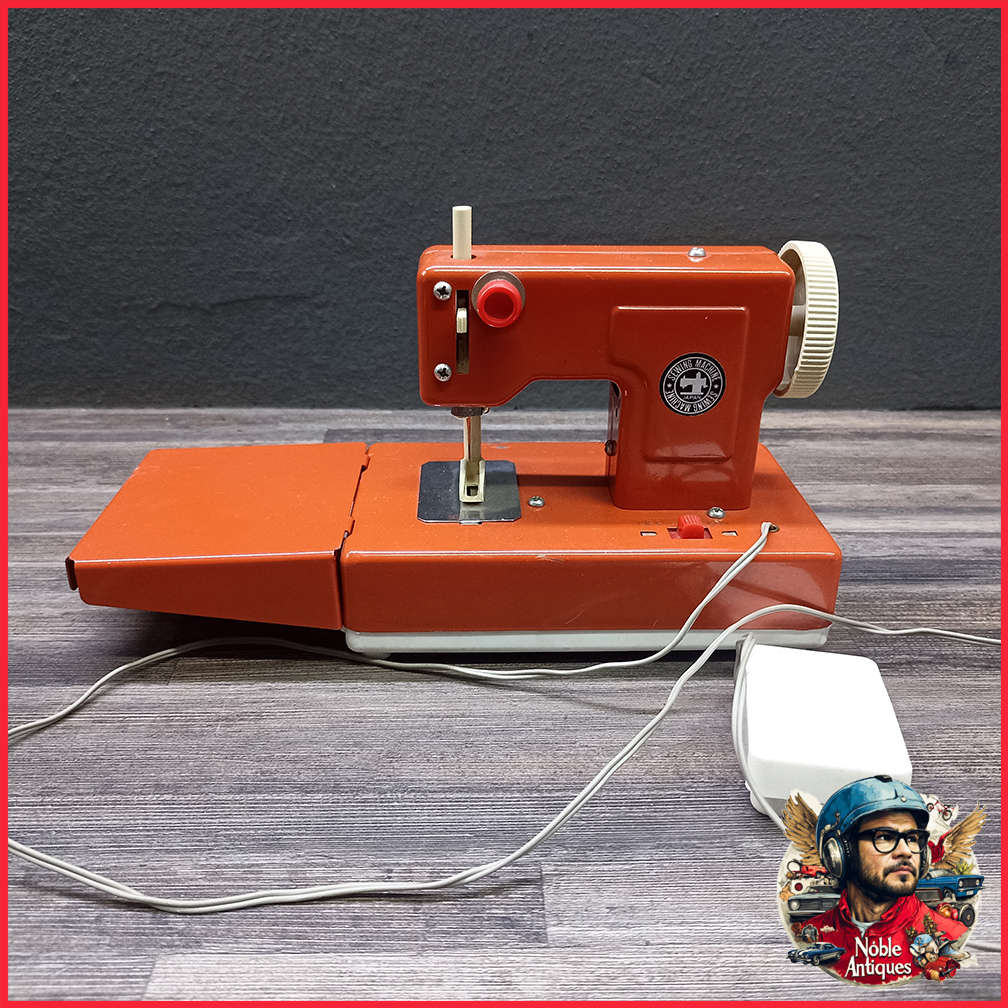 Vintage 1960s Japanese Tin Toy Sewing Machine