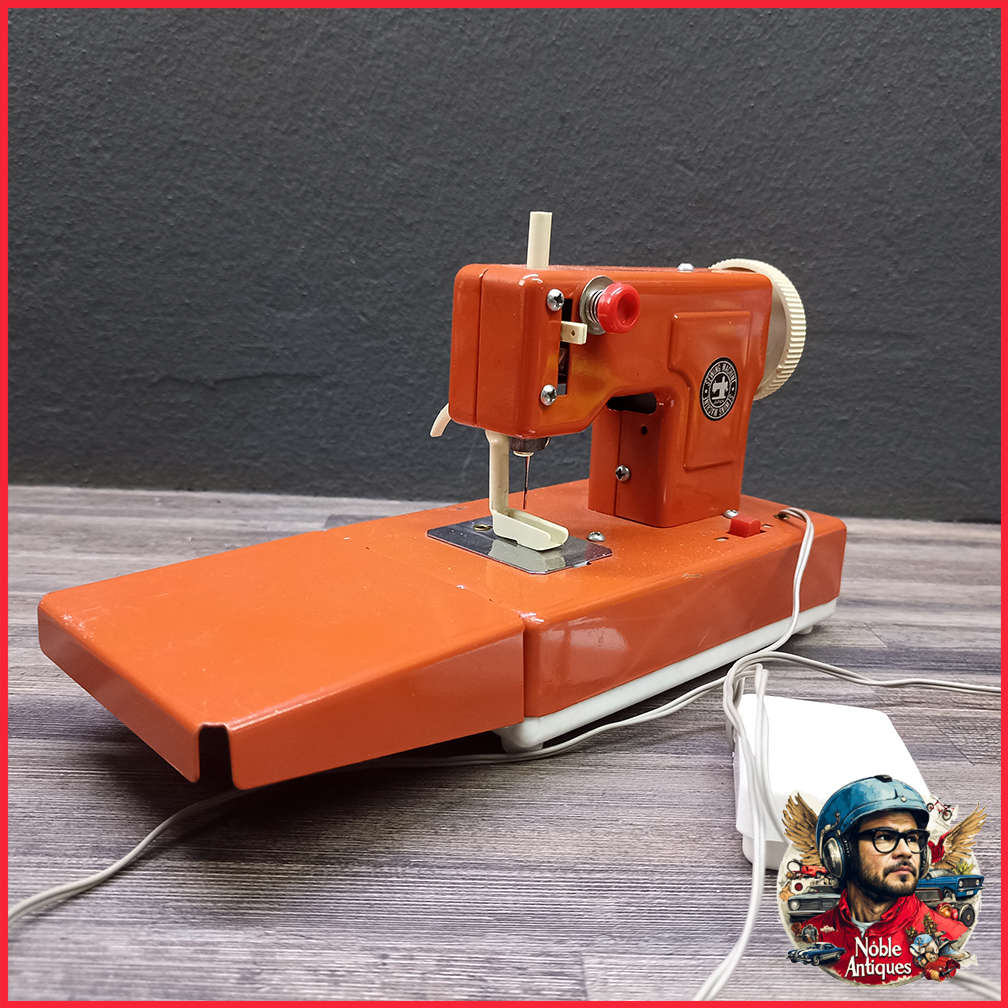 Vintage 1960s Japanese Tin Toy Sewing Machine